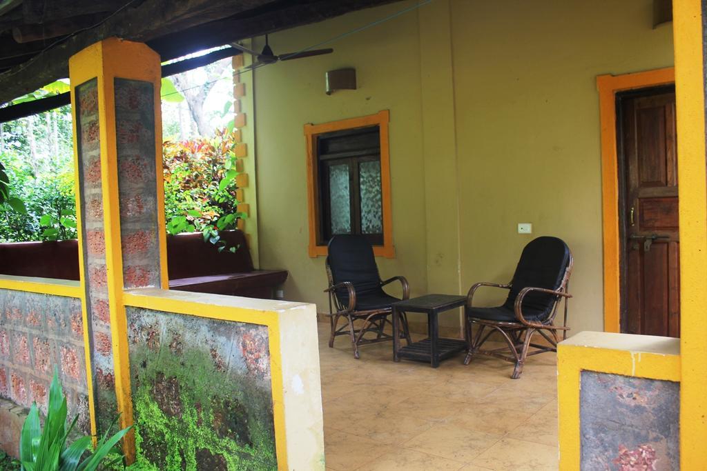 Dudhsagar Plantation Villa Cormonem Luaran gambar